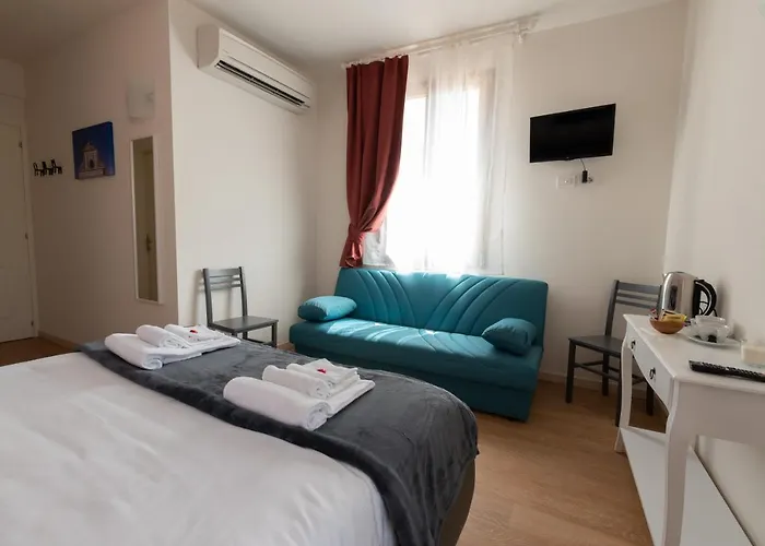 Florest Guest House